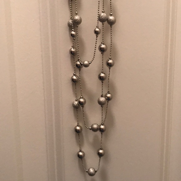 ✨New✨ Necklace and Matching Earrings - Picture 2 of 3